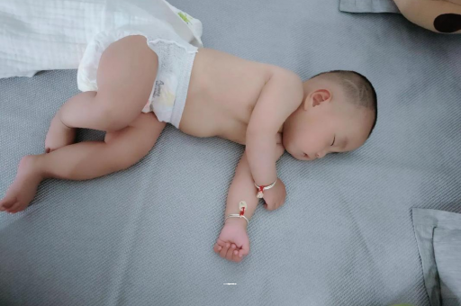 石河子怀孕多久肚子会胀气